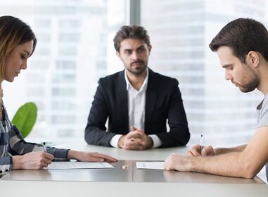 Divorce Lawyer or a Mediator