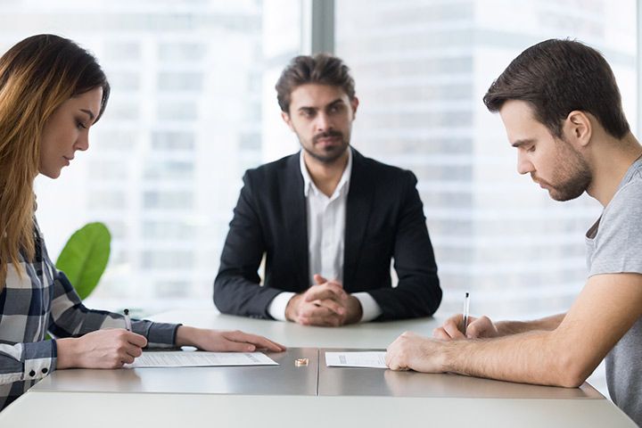 Divorce Lawyer or a Mediator