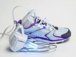 Does UV light kill bacteria in shoes