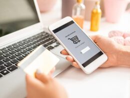Online Shopping – A Blessing or a Curse?