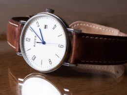Factors before Buying a Brand New Watch